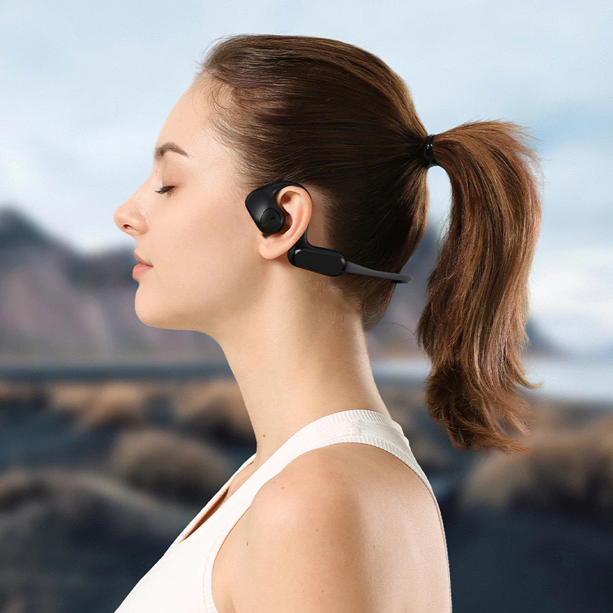 Tai nghe Bluetooth thể thao SoundPEATS RunFree Lite, Open-Ear, Driver 16.2mm, Pin 14H, IPX4, Bluetooth 5.3, ENC - Tai nghe <strong>SoundPEATS RunFree Lite</strong> với công nghệ <strong>SoundPEATS RunFree Lite</strong>, thiết kế Open-Ear, driver 16.2mm, âm thanh sống động. Pin 14H, sạc USB-C, Bluetooth 5.3, độ trễ thấp. IPX4 chống nước, 2 mic ENC, trọng lượng 28g. Hỗ trợ app PeatsAudio tùy chỉnh EQ. Bảo hành 12 tháng, lý tưởng cho chạy bộ, tập gym, nghe nhạc.