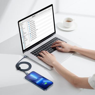Cáp sạc nhanh hiệu Baseus Crystal Shine Series Type-C to iP 20W - Nâng cấp trải nghiệm sạc cho iPhone của bạn với cáp <strong>Baseus Crystal Shine Series</strong> Type-C to iP 20W. Sở hữu thiết kế lấp lánh, sang trọng với đầu cắm hợp kim nhôm và vỏ bọc dây dù bện cao cấp, đây không chỉ là một sợi cáp sạc mà còn là một phụ kiện thời trang. Hỗ trợ công suất sạc nhanh Power Delivery (PD) 20W, cáp giúp sạc đầy 60% pin cho iPhone chỉ trong 30 phút. Chip thông minh tích hợp tự động điều chỉnh dòng điện, đảm bảo sạc nhanh nhưng vẫn an toàn tuyệt đối cho thiết bị của bạn. Với độ dài 1.2m tiện lợi và độ bền vượt trội, cáp <strong>Baseus Crystal Shine Series</strong> là sự kết hợp hoàn hảo giữa thẩm mỹ và hiệu năng.