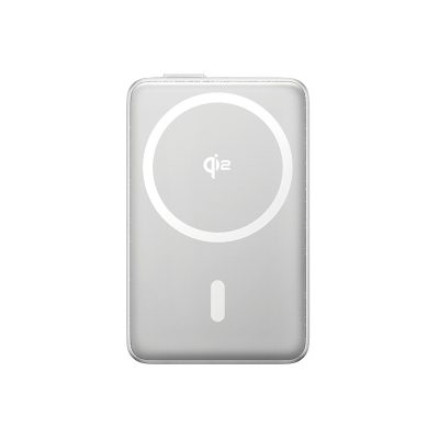 Sạc dự phòng hiệu Baseus Nomos Qi2 3-in-1 Magnetic 10000mAh 45W - Đón đầu tương lai của sạc di động với <strong>Baseus Nomos Qi2 3-in-1 Magnetic 10000mAh 45W</strong>. Đây là giải pháp năng lượng tối thượng, kết hợp sạc không dây từ tính chuẩn Qi2 15W hiệu suất cao và sạc có dây Power Delivery 45W mạnh mẽ, đủ sức sạc nhanh cho cả MacBook. Thiết kế "3 trong 1" thông minh biến nó thành một viên pin di động, một chân đế sạc để bàn thanh lịch và một trạm sạc có dây đa năng. Với dung lượng 10000mAh, màn hình kỹ thuật số và thiết kế cao cấp, <strong>Baseus Nomos Qi2 3-in-1 Magnetic 10000mAh 45W</strong> là người bạn đồng hành hoàn hảo cho người dùng công nghệ đòi hỏi cao nhất về hiệu năng và sự tiện lợi.