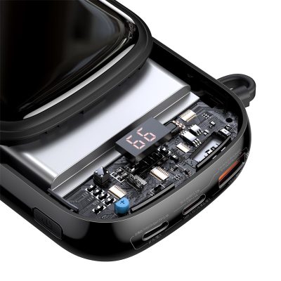 Sạc dự phòng hiệu Baseus Qpow Pro Digital Display Fast Charge 20000mAh 20W iP Edition - Bạn mệt mỏi vì phải luôn nhớ mang theo cáp sạc? Pin sạc dự phòng <strong>Baseus Qpow Pro</strong> chính là giải pháp tối ưu dành cho bạn! Với thiết kế độc đáo tích hợp sẵn cáp Lightning, bạn có thể sạc nhanh iPhone của mình mọi lúc mọi nơi mà không cần dây nhợ lằng nhằng. Công suất sạc nhanh Power Delivery 20W giúp nạp đầy 60% pin chỉ trong 30 phút. Dung lượng khủng 20000mAh đảm bảo năng lượng cho nhiều ngày sử dụng, lý tưởng cho những chuyến đi dài. Màn hình LED kỹ thuật số hiển thị chính xác % pin còn lại, giúp bạn luôn chủ động. Sạc cùng lúc 3 thiết bị với 3 cổng ra tiện lợi. <strong>Baseus Qpow Pro</strong> là sự kết hợp hoàn hảo giữa sức mạnh, sự tiện lợi và phong cách.