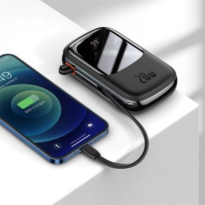 Sạc dự phòng hiệu Baseus Qpow Pro Digital Display Fast Charge 20000mAh 20W iP Edition - Bạn mệt mỏi vì phải luôn nhớ mang theo cáp sạc? Pin sạc dự phòng <strong>Baseus Qpow Pro</strong> chính là giải pháp tối ưu dành cho bạn! Với thiết kế độc đáo tích hợp sẵn cáp Lightning, bạn có thể sạc nhanh iPhone của mình mọi lúc mọi nơi mà không cần dây nhợ lằng nhằng. Công suất sạc nhanh Power Delivery 20W giúp nạp đầy 60% pin chỉ trong 30 phút. Dung lượng khủng 20000mAh đảm bảo năng lượng cho nhiều ngày sử dụng, lý tưởng cho những chuyến đi dài. Màn hình LED kỹ thuật số hiển thị chính xác % pin còn lại, giúp bạn luôn chủ động. Sạc cùng lúc 3 thiết bị với 3 cổng ra tiện lợi. <strong>Baseus Qpow Pro</strong> là sự kết hợp hoàn hảo giữa sức mạnh, sự tiện lợi và phong cách.