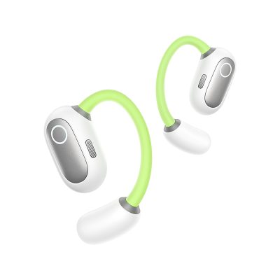 Tai Nghe Bluetooth Baseus Eli Sport 1 Open-Ear TWS Earbuds - Trải nghiệm âm nhạc mà không tách biệt với thế giới xung quanh cùng tai nghe thể thao <strong>Baseus Eli Sport 1 Open-Ear</strong>. Với thiết kế mở (Open-Ear) đột phá, tai nghe truyền âm thanh qua không khí mà không cần nhét vào trong tai, giúp bạn vừa thưởng thức âm nhạc vừa nhận biết được môi trường xung quanh, đảm bảo an toàn tối đa khi chạy bộ hay đạp xe. Móc tai silicon mềm mại, bám chắc vành tai, chống rơi rớt trong mọi hoạt động cường độ cao. Màng loa lớn 16.2mm cùng thuật toán tăng cường âm bass mang lại chất âm sống động, mạnh mẽ. Chuẩn chống nước IPX4 và tổng thời lượng pin 30 giờ biến <strong>Baseus Eli Sport 1 Open-Ear</strong> trở thành người bạn đồng hành lý tưởng cho mọi buổi tập.