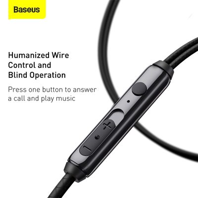 Tai nghe có dây hiệu Baseus Encok 3.5mm H19 - Khám phá thế giới âm thanh sống động cùng tai nghe <strong>Baseus Encok 3.5mm H19</strong>. Với thiết kế công thái học nghiêng 60 độ độc đáo, tai nghe mang lại cảm giác đeo thoải mái suốt ngày dài mà không gây đau tai. Màng loa PET 14mm tái tạo âm thanh Hi-Fi chi tiết, từ dải bass trầm ấm đến treble trong trẻo, cho bạn đắm chìm trong từng giai điệu. Micro đa hướng độ nhạy cao đảm bảo cuộc gọi luôn rõ ràng, liền mạch. Tích hợp bộ điều khiển thông minh ngay trên dây, việc điều khiển nhạc và cuộc gọi chưa bao giờ dễ dàng hơn. Sở hữu ngay <strong>Baseus Encok 3.5mm H19</strong> chính hãng để nâng tầm trải nghiệm âm thanh của bạn!