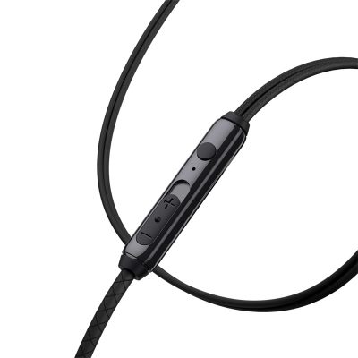Tai nghe có dây hiệu Baseus Encok 3.5mm H19 - Khám phá thế giới âm thanh sống động cùng tai nghe <strong>Baseus Encok 3.5mm H19</strong>. Với thiết kế công thái học nghiêng 60 độ độc đáo, tai nghe mang lại cảm giác đeo thoải mái suốt ngày dài mà không gây đau tai. Màng loa PET 14mm tái tạo âm thanh Hi-Fi chi tiết, từ dải bass trầm ấm đến treble trong trẻo, cho bạn đắm chìm trong từng giai điệu. Micro đa hướng độ nhạy cao đảm bảo cuộc gọi luôn rõ ràng, liền mạch. Tích hợp bộ điều khiển thông minh ngay trên dây, việc điều khiển nhạc và cuộc gọi chưa bao giờ dễ dàng hơn. Sở hữu ngay <strong>Baseus Encok 3.5mm H19</strong> chính hãng để nâng tầm trải nghiệm âm thanh của bạn!