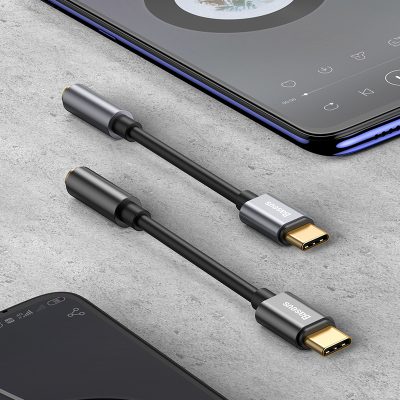 Đầu chuyển đổi hiệu Baseus Type-C Male to 3.5mm Female L54 - Điện thoại của bạn không có jack 3.5mm? Đừng vội từ bỏ chiếc tai nghe có dây yêu thích của mình! Đầu chuyển đổi <strong>Baseus Type-C Male to 3.5mm Female L54</strong> là giải pháp hoàn hảo, giúp kết nối tai nghe 3.5mm truyền thống với các thiết bị Type-C hiện đại. Được trang bị chip giải mã âm thanh (DAC) cao cấp, adapter đảm bảo truyền tải chất âm Hi-Fi trung thực, không suy hao, giữ trọn vẹn cảm xúc của bản nhạc gốc. Sản phẩm hỗ trợ đầy đủ micro đàm thoại và các phím chức năng trên dây tai nghe. Với thiết kế dây dù bện bền bỉ và vỏ hợp kim nhôm sang trọng, <strong>Baseus Type-C Male to 3.5mm Female L54</strong> là phụ kiện nhỏ gọn, đáng tin cậy cho mọi tín đồ âm thanh.