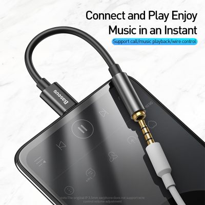 Đầu chuyển đổi hiệu Baseus Type-C Male to 3.5mm Female L54 - Điện thoại của bạn không có jack 3.5mm? Đừng vội từ bỏ chiếc tai nghe có dây yêu thích của mình! Đầu chuyển đổi <strong>Baseus Type-C Male to 3.5mm Female L54</strong> là giải pháp hoàn hảo, giúp kết nối tai nghe 3.5mm truyền thống với các thiết bị Type-C hiện đại. Được trang bị chip giải mã âm thanh (DAC) cao cấp, adapter đảm bảo truyền tải chất âm Hi-Fi trung thực, không suy hao, giữ trọn vẹn cảm xúc của bản nhạc gốc. Sản phẩm hỗ trợ đầy đủ micro đàm thoại và các phím chức năng trên dây tai nghe. Với thiết kế dây dù bện bền bỉ và vỏ hợp kim nhôm sang trọng, <strong>Baseus Type-C Male to 3.5mm Female L54</strong> là phụ kiện nhỏ gọn, đáng tin cậy cho mọi tín đồ âm thanh.