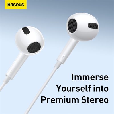 Tai nghe có dây hiệu Baseus Encok 3.5mm lateral in-ear H17 - Trải nghiệm sự thoải mái vượt trội với tai nghe <strong>Baseus Encok 3.5mm lateral in-ear H17</strong>. Thiết kế lateral in-ear với góc nghiêng 108° độc đáo giúp tai nghe nằm gọn trong vành tai một cách tự nhiên, không gây đau hay bí bách như các dòng in-ear truyền thống. Màng loa polymer 14mm kết hợp với khoang âm thanh độc lập mang đến chất âm cân bằng, bass mạnh mẽ và treble trong trẻo. Micro MEMS độ nhạy cao đảm bảo mọi cuộc gọi đều rõ ràng, liền lạc. Tích hợp bộ điều khiển 3 phím tiện lợi, dễ dàng thao tác nhạc và cuộc gọi. <strong>Baseus Encok 3.5mm lateral in-ear H17</strong> là lựa chọn hoàn hảo cho người dùng tìm kiếm sự thoải mái và chất lượng âm thanh ổn định hàng ngày.