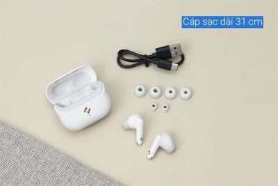 Tai Nghe True Wireless HAVIT LIFE 01T, Bluetooth 5, AI Khử Ồn, Nghe Đến 33H - Hàng Chính Hãng - Tận hưởng âm thanh tự do và những cuộc gọi trong trẻo với tai nghe True Wireless <strong>HAVIT LIFE 01T</strong>. Sản phẩm là sự kết hợp hoàn hảo giữa công nghệ và thời lượng pin, nổi bật với tính năng khử ồn cuộc gọi bằng thuật toán AI, giúp lọc bỏ tạp âm môi trường hiệu quả để giọng nói của bạn luôn rõ ràng. Đắm chìm trong âm nhạc cả ngày dài với thời lượng pin khủng lên đến 33 giờ khi dùng cùng hộp sạc. Kết nối Bluetooth 5.4 ổn định đảm bảo trải nghiệm không dây liền mạch. Với thiết kế ergonomic vừa vặn, điều khiển cảm ứng thông minh, <strong>HAVIT LIFE 01T</strong> là người bạn đồng hành lý tưởng cho công việc, học tập và giải trí mỗi ngày.
