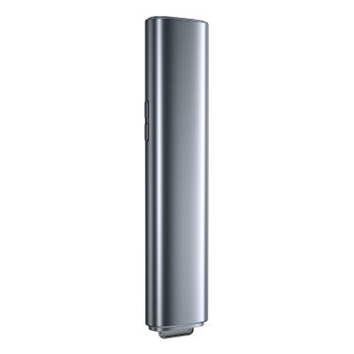 Bút Trình Chiếu Baseus Orange Dot Wireless Presenter (Red Laser) (Charging) - Nâng tầm đẳng cấp và sự chuyên nghiệp cho mọi bài thuyết trình của bạn với bút trình chiếu <strong>Baseus Orange Dot Wireless Presenter (Red Laser)</strong>. Sản phẩm từng đoạt giải thưởng thiết kế Red Dot danh giá, với kiểu dáng tối giản, sang trọng và nút bấm màu cam đặc trưng. Không chỉ là một chiếc bút lật trang thông thường, nó còn được trang bị các tính năng thông minh như mở siêu liên kết, điều khiển âm lượng. Tia laser đỏ sắc nét, khoảng cách điều khiển không dây lên đến 50m và pin sạc Type-C tiện lợi cho thời gian sử dụng đến 90 ngày. Đầu nhận USB được cất giữ bằng nam châm ngay trong thân bút, loại bỏ hoàn toàn nỗi lo thất lạc. Hãy làm chủ mọi sân khấu với <strong>Baseus Orange Dot Wireless Presenter (Red Laser)</strong>.