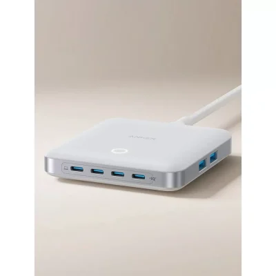 Sạc Để Bàn 6 Cổng Anker Nano 130W - A2155 - Dọn dẹp không gian làm việc và tối ưu hóa năng lượng với sạc để bàn Anker Nano 130W <strong>A2155</strong>. Đây là giải pháp 6 trong 1 mạnh mẽ, kết hợp 2 ổ cắm AC, 2 cổng USB-C và 2 cổng USB-A trong một thiết kế siêu nhỏ gọn. Với tổng công suất 130W, thiết bị dễ dàng sạc nhanh đồng thời cho laptop, điện thoại, máy tính bảng và nhiều phụ kiện khác. Công nghệ GaN và ActiveShield™ 2.0 đảm bảo hiệu suất vượt trội, mát mẻ và an toàn tuyệt đối cho mọi thiết bị của bạn. Sạc Anker <strong>A2155</strong> là lựa chọn hoàn hảo để thay thế các ổ cắm cồng kềnh, mang lại sự ngăn nắp và hiệu quả cho góc làm việc. Sở hữu ngay sản phẩm chính hãng tại Taynamtech.vn