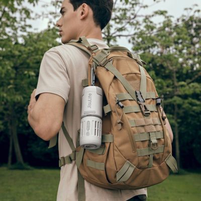Quạt ngoài trời đa năng Jisulife Ultra 1, công suất 54W, dung lượng pin 13.500mAh - Đánh bay cơn nóng mùa hè trong mọi chuyến dã ngoại, cắm trại với <strong>quạt ngoài trời đa năng Jisulife Ultra 1</strong>. Đây không chỉ là một chiếc quạt, mà là một "cơn bão" di động với công suất cực đại 54W, tạo ra luồng gió mạnh mẽ lên tới 11m/s. Được trang bị viên pin "khủng" 13.500mAh cho thời gian sử dụng bền bỉ, và thiết kế chắc chắn, sản phẩm này là người bạn đồng hành lý tưởng cho mọi hoạt động ngoài trời. Trải nghiệm sự mát mẻ, tiện lợi và đa năng mà <strong>quạt ngoài trời đa năng Jisulife Ultra 1</strong> mang lại, giúp chuyến đi của bạn trở nên trọn vẹn hơn bao giờ hết.