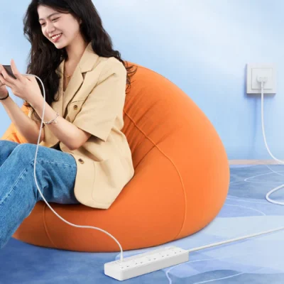 Ổ Cắm Điện REMAX RP-U160 Kiddy Series, Sạc Nhanh 30W, 3 USB-A, 1 USB-C, 5 Lỗ Cắm 2500W, Dây 1.5m - <p dir="ltr" data-pm-slice="1 1 []">Ổ cắm điện REMAX <strong>RP-U160</strong> Kiddy Series, công suất 2500W, sạc nhanh 30W với 3 cổng USB-A, 1 cổng USB-C. Dây dài 1.5m, vỏ ABS+PC chống cháy, 5 lỗ cắm đa năng. Tích hợp công tắc nguồn, đèn LED báo hiệu, bảo vệ an toàn 9 lớp. Bảo hành 12 tháng, lý tưởng cho gia đình, văn phòng.</p>