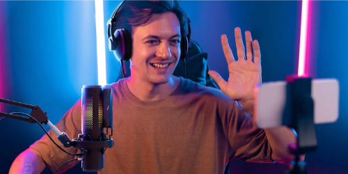 Micro Thu Âm Để Bàn BOYA K9 Micro Thu Âm Để Bàn BOYA K9 - Nâng tầm chất lượng âm thanh của bạn với <strong>Micro để bàn BOYA K9</strong> – micro condenser USB chuyên nghiệp, lý tưởng cho các streamer, podcaster, game thủ, nhạc sĩ và người tham gia hội nghị trực tuyến. Với khả năng thu âm cực kỳ rõ ràng, loại bỏ tiếng ồn hiệu quả và nhiều hướng thu linh hoạt, <strong>BOYA K9</strong> mang đến chất lượng âm thanh sắc nét, chân thực ở cấp độ phòng thu. Thiết kế plug-and-play tiện lợi qua cổng USB, cùng với chân đế vững chắc và các tính năng điều khiển trực tiếp, <strong>Micro để bàn BOYA K9</strong> là giải pháp hoàn hảo để tạo ra nội dung chuyên nghiệp, dễ dàng kết nối và sử dụng với mọi thiết bị.